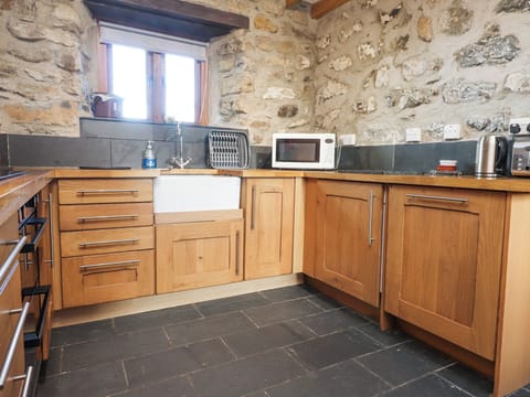 Fridge, dishwasher, electric kettle, toaster