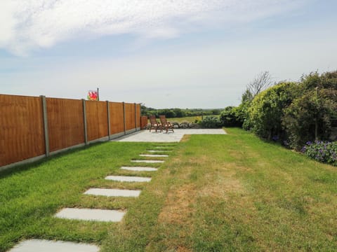 Cottage | Property grounds