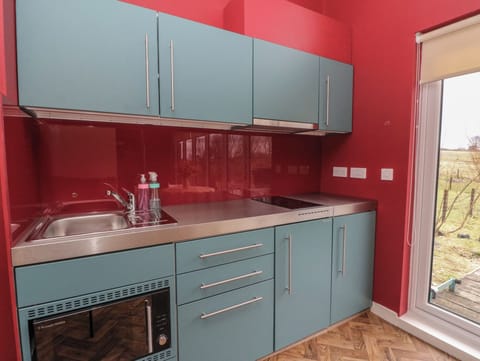 Fridge, electric kettle, toaster, cookware/dishes/utensils