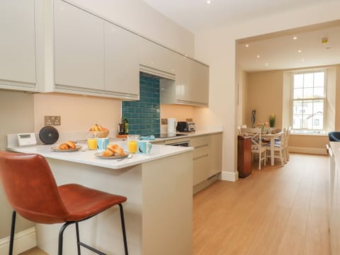 Fridge, dishwasher, electric kettle, toaster