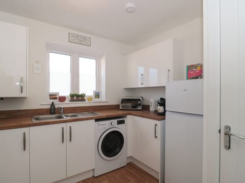 Fridge, dishwasher, electric kettle, toaster