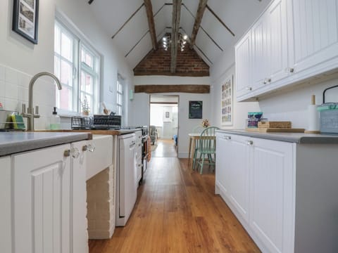 Fridge, dishwasher, electric kettle, toaster