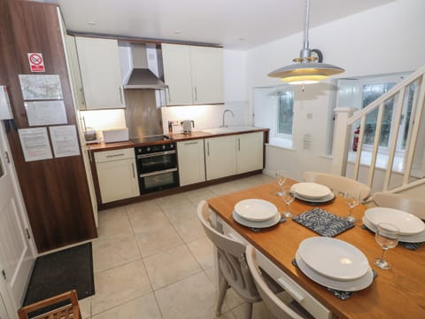 Fridge, dishwasher, electric kettle, toaster