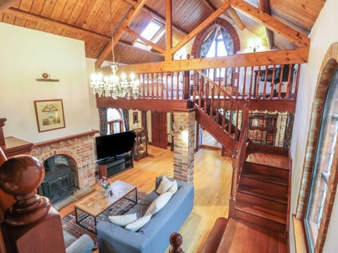 Fireplace, DVD player