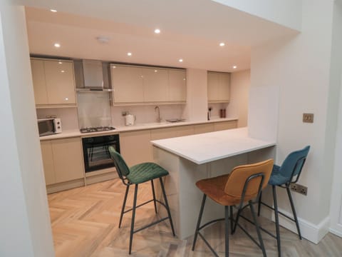 Fridge, dishwasher, electric kettle, toaster