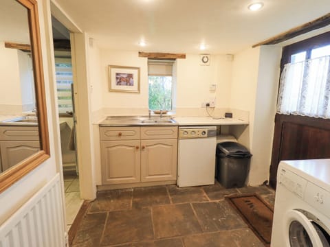 Fridge, dishwasher, electric kettle, cookware/dishes/utensils