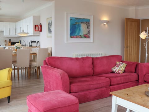 Video-game console, DVD player