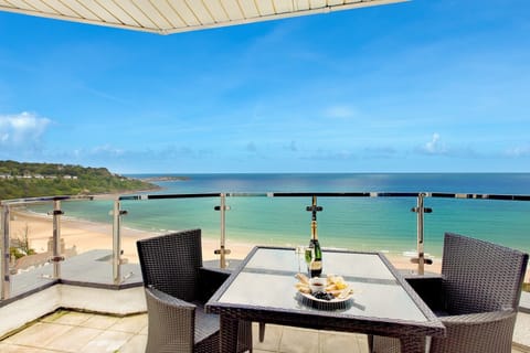 Cottage | Outdoor dining