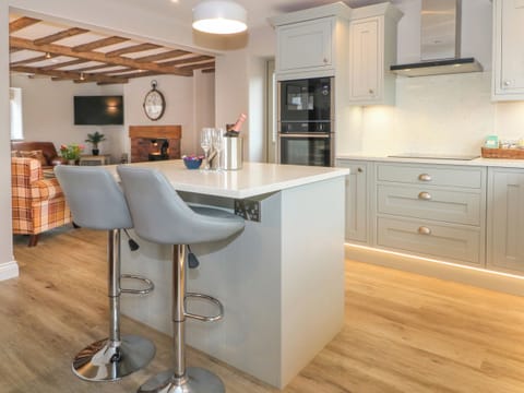 Fridge, dishwasher, electric kettle, toaster