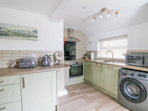 Fridge, dishwasher, electric kettle, toaster