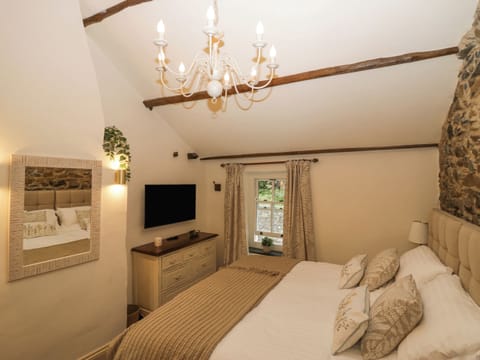 1 bedroom, individually decorated, individually furnished, free WiFi