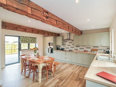 Fridge, dishwasher, electric kettle, toaster