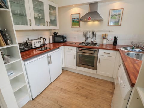 Fridge, dishwasher, electric kettle, toaster