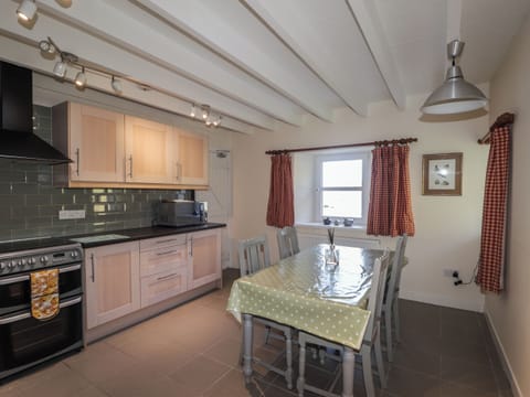 Fridge, dishwasher, electric kettle, toaster