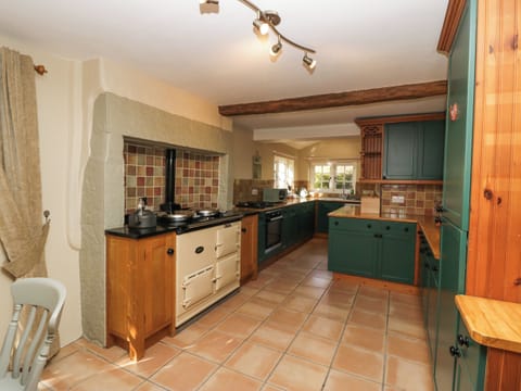 Fridge, dishwasher, electric kettle, toaster