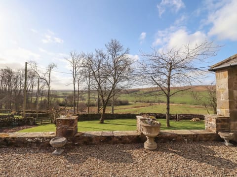 Cottage | Property grounds