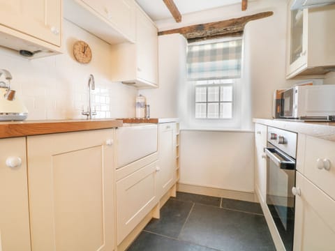 Fridge, dishwasher, electric kettle, toaster