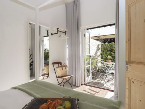 1 bedroom, individually decorated, individually furnished, free WiFi