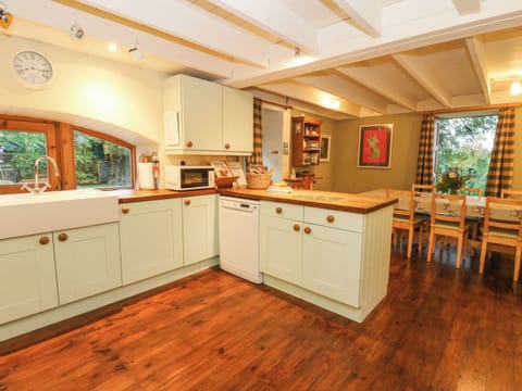 Fridge, dishwasher, electric kettle, toaster