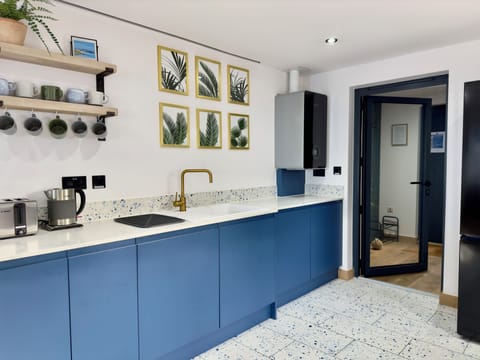 Fridge, dishwasher, electric kettle, toaster