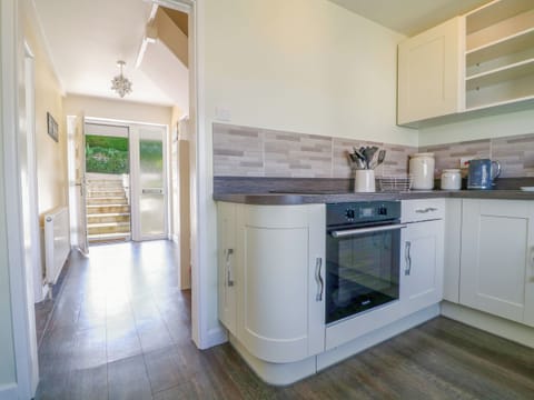 Fridge, dishwasher, electric kettle, toaster