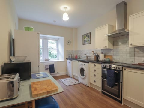 Fridge, dishwasher, toaster, cookware/dishes/utensils