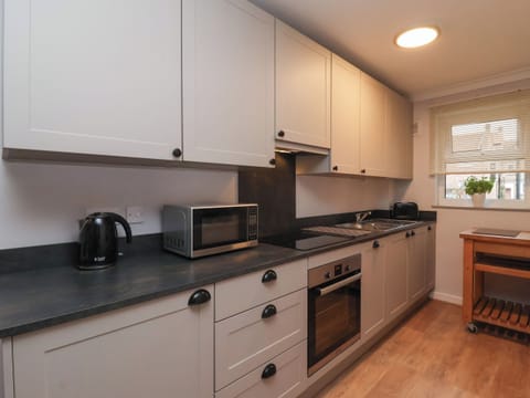 Fridge, dishwasher, electric kettle, toaster