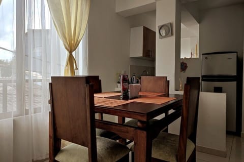 Apartment | Dining