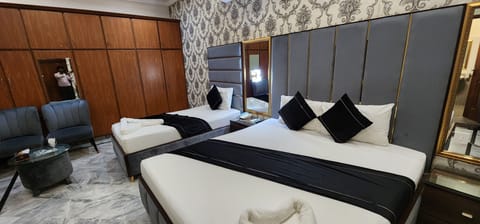 In-room safe, desk, laptop workspace, free WiFi