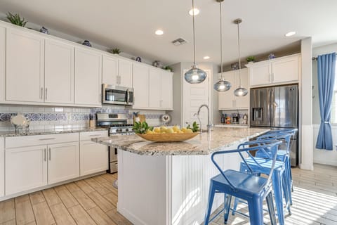 House (3 Bedrooms) | Interior