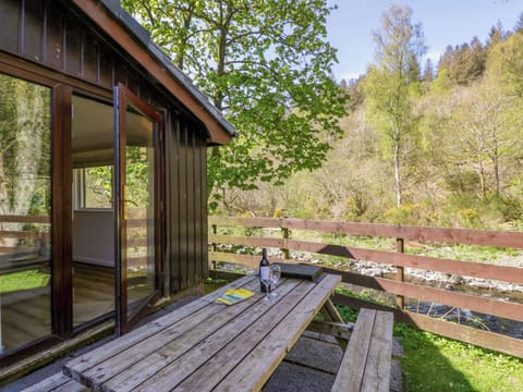 Cottage | Outdoor dining