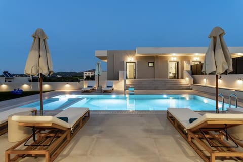 House | 6 bedrooms, soundproofing