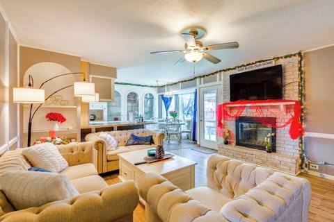 House (5 Bedrooms) | Front of property