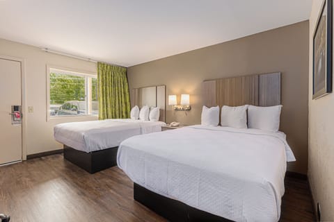 Blackout drapes, iron/ironing board, free WiFi, bed sheets