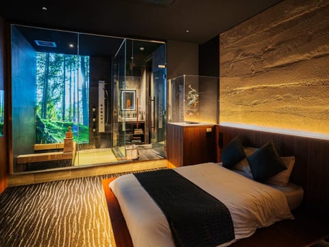 Luxury Double Room | Free WiFi