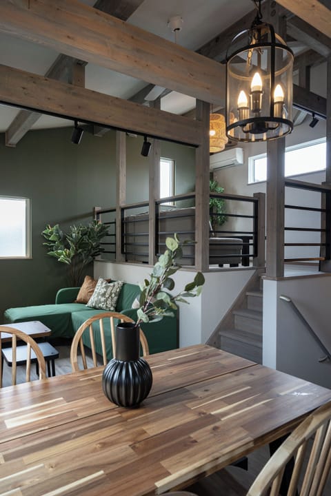 Luxury Villa, Mountain View | In-room dining