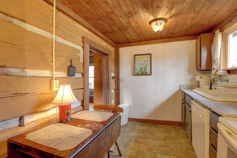 Apartment (0 Bedroom) | Interior