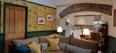 Cottage, 2 Bedrooms | Lobby