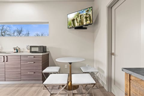 Apartment | 1 bedroom, Internet