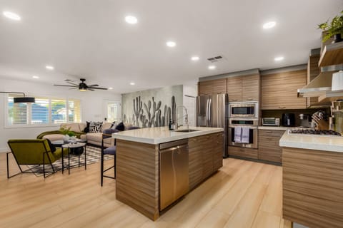 House | 4 bedrooms, high-speed internet