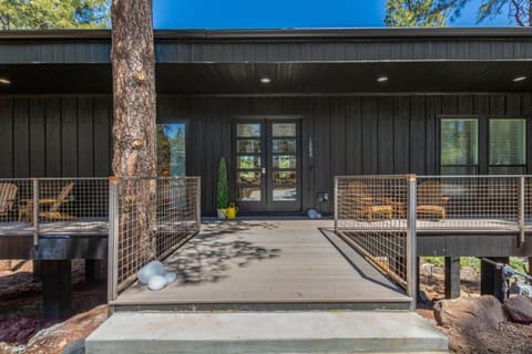 House | 3 bedrooms, desk, Internet