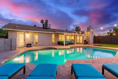 House | 4 bedrooms, Internet
