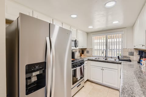 Apartment | 3 bedrooms, Internet