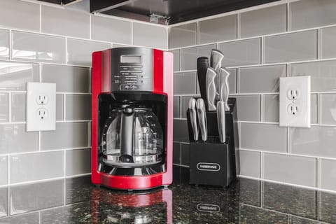 Comfort Duplex, 3 Bedrooms, Non Smoking | Coffee and/or coffee maker