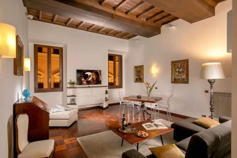 Deluxe Apartment, City View | Living area | Flat-screen TV