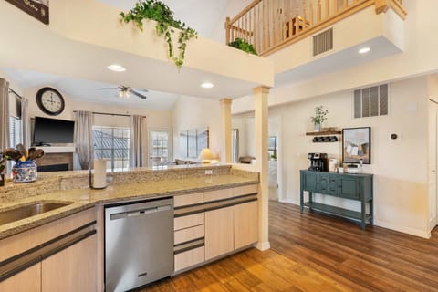 Condo, Multiple Beds, Balcony, Garden View (Meadow Brook Resort Getaway) | Interior