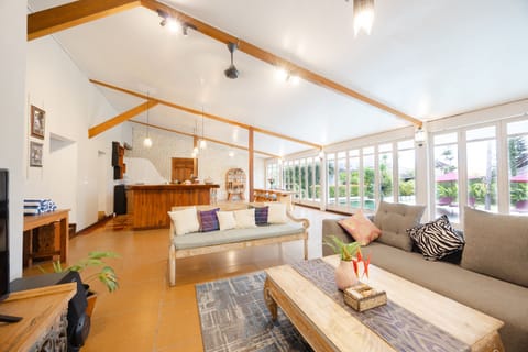 Villa, 4 Bedrooms, Patio | Living area