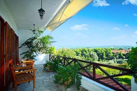 House | 4 bedrooms, soundproofing, Internet