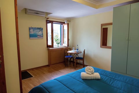 Panoramic Double Room, 1 Double Bed | Desk, free WiFi, bed sheets