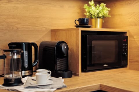 Superior Apartment, Balcony | Private kitchenette | Full-size fridge, microwave, oven, stovetop